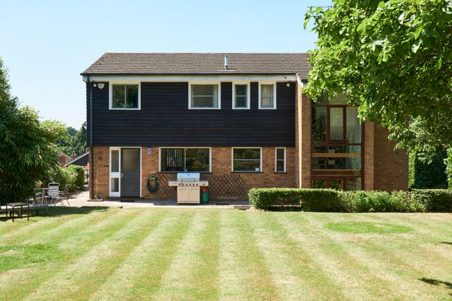 Detached house for sale in Hawthorne Road, Radlett, Hertfordshire