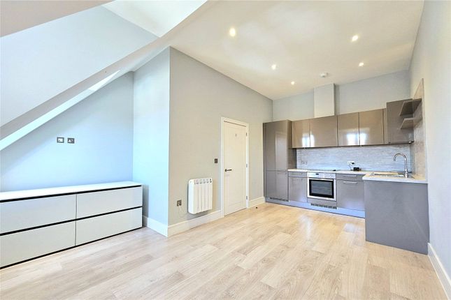 Flat 18,,, Wessex House, Camberley photo 4