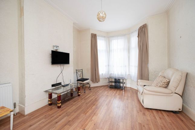 Mildenhall Road, Hackney photo 3