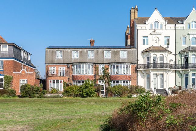 15-bed house on Baron Court Hotel, Great Yarmouth, £500,000