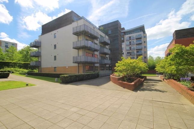 Flat for sale in Agate Close, London