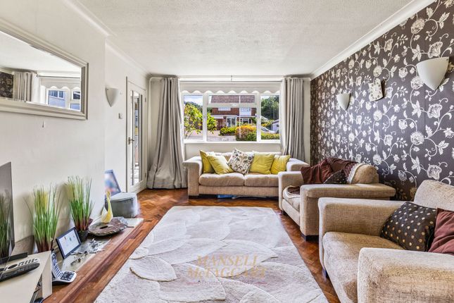 20 Fulmar Drive, East Grinstead photo 3