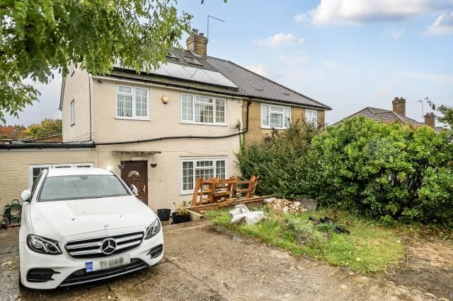 143, Bookerhill Road, High Wycombe photo 4