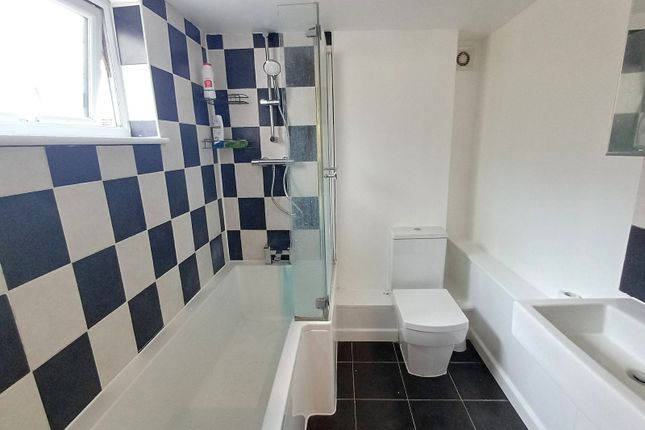 FFF, 176, High Street, Kent photo 4