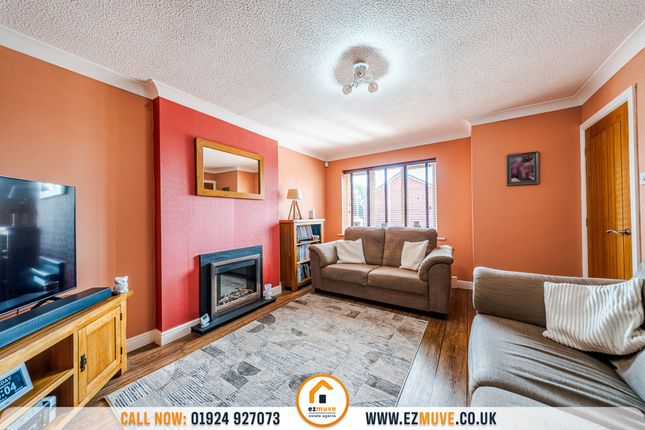 14 Stonedene Court, Heckmondwike photo 4