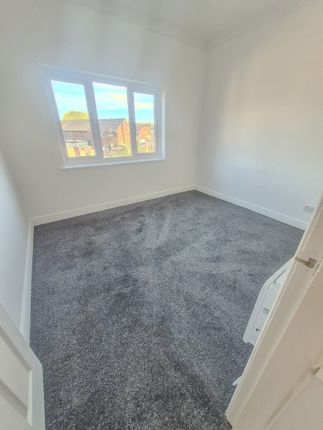 2b Station Lane, Pontefract photo 4