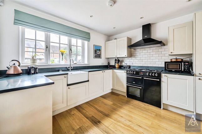 26A,, Queen Catherine Road, Buckingham photo 4