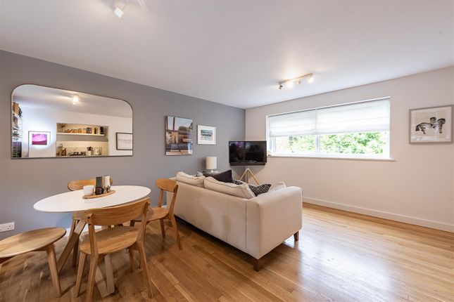 4 Yardley Court, Milton Road, Harpenden photo 4