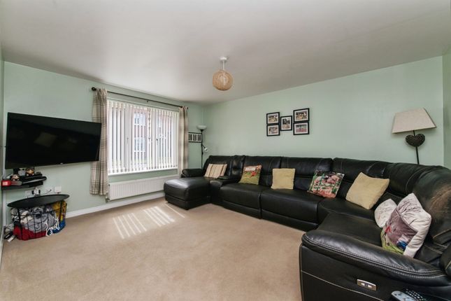 20, Winder Crescent, Tiverton photo 4