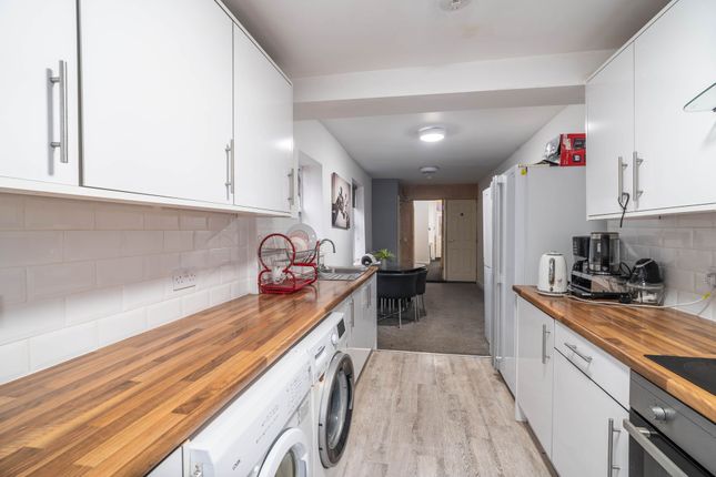 56 St. Georges Road, Hull photo 3