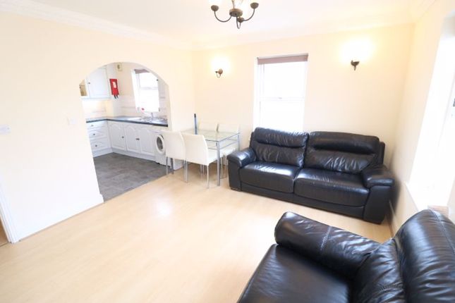 Flat 4, 6, Princes Avenue, Douglas photo 3