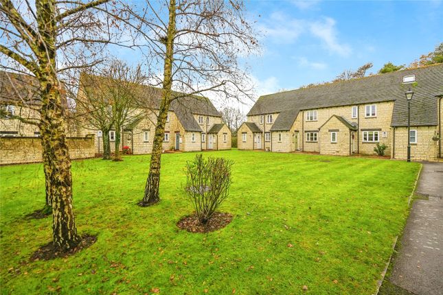 11, Sycamore Place, Burford photo 4