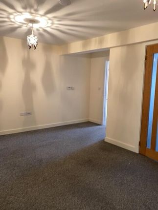 Thumbnail Farmhouse to rent in Delamere Street, Winsford