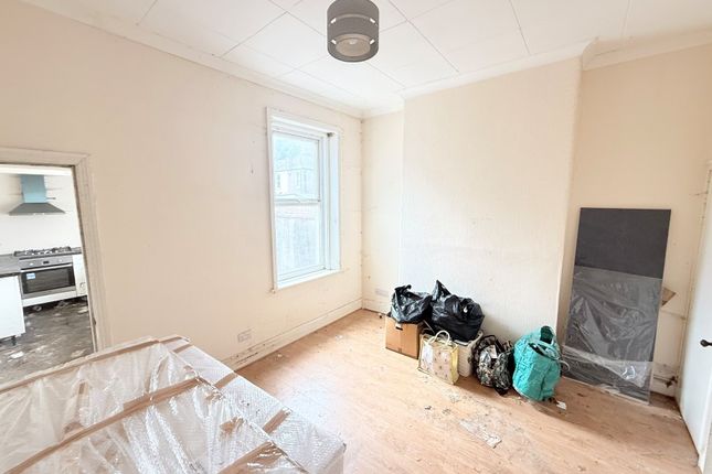 8 Trevor Street, Carlisle photo 3