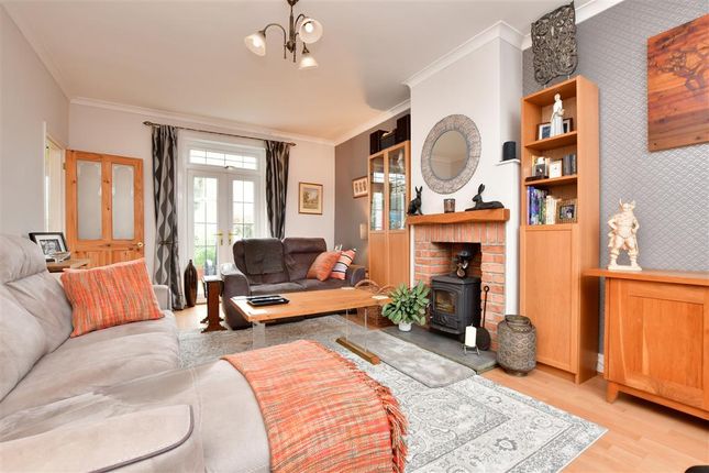 Thumbnail Terraced house for sale in Wellington Road, Caterham, Surrey