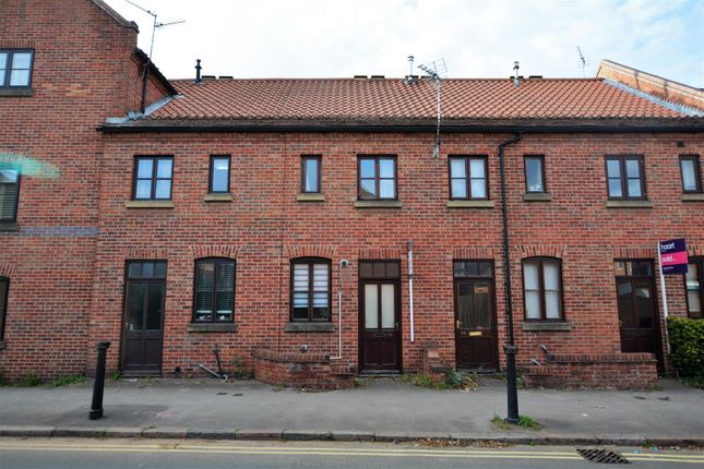 Thumbnail Terraced house to rent in Mill Gate, Newark