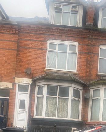 Town house to rent in East Park Road, Leicester