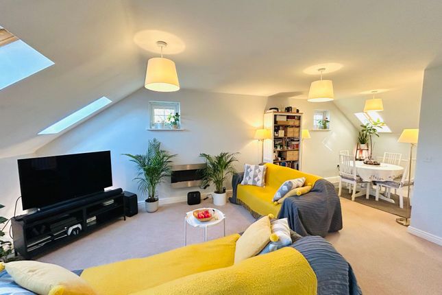 31 Crossland Mews, Lymm photo 2