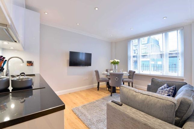 Flat to rent in Hill Street, London