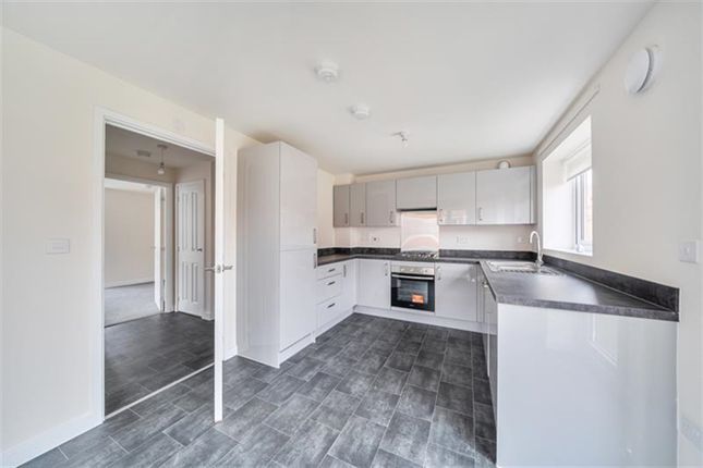 34, Sylvester Crescent, Costhorpe, Worksop photo 2