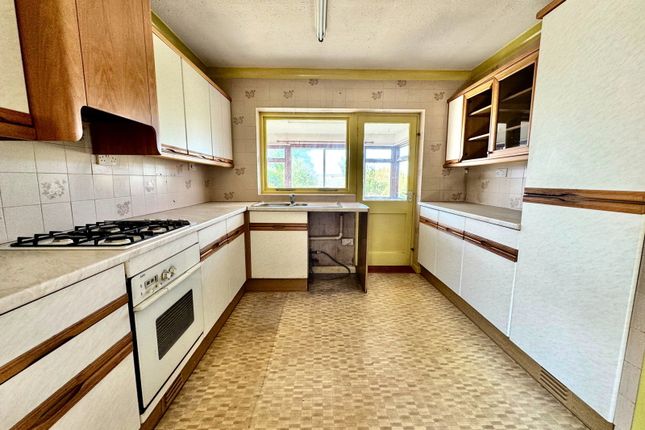 8, Cliff Gardens, Sheerness photo 4