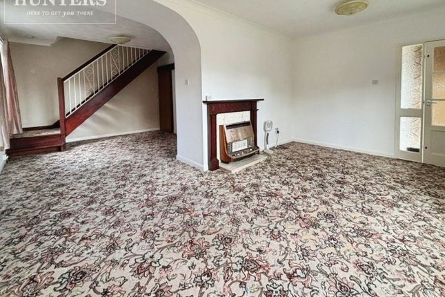 4, Melvinia Crescent, Barnsley photo 2