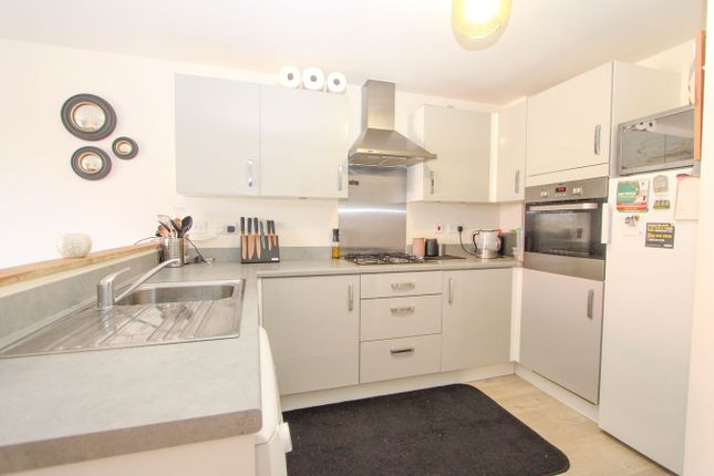 1, Derham Crescent, Yate photo 4