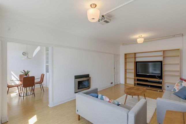 Flat 51, Parkview Court, London photo 4