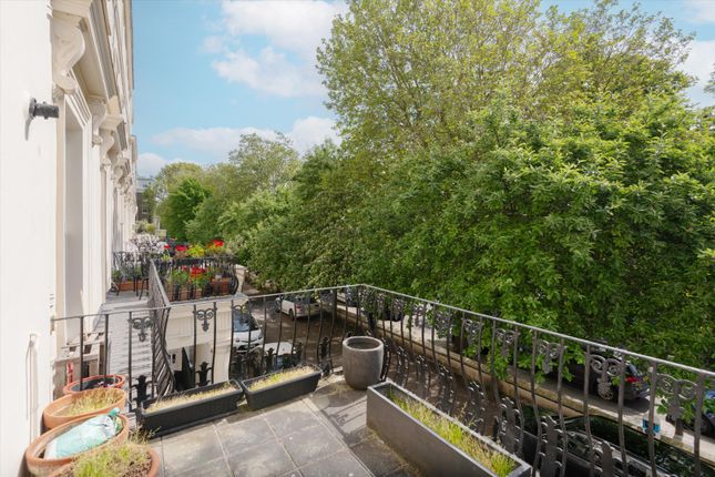 Flat for sale in Clifton Gardens, Little Venice