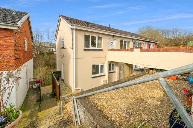 Flat for sale in Sheen Court, The Walk, Hengoed