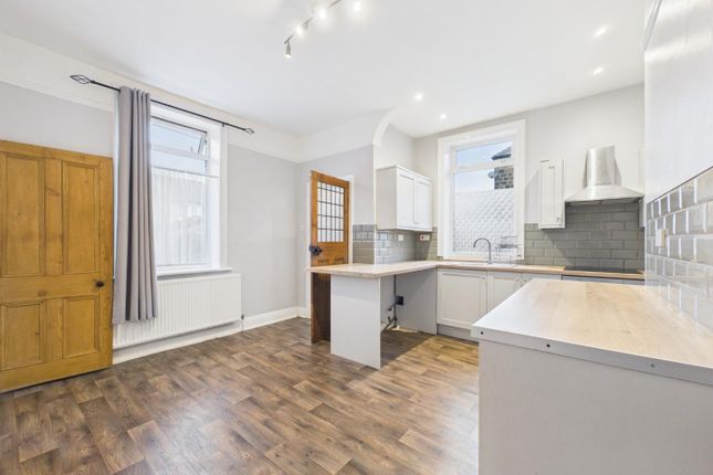 Mitchell Terrace, Bingley photo 4