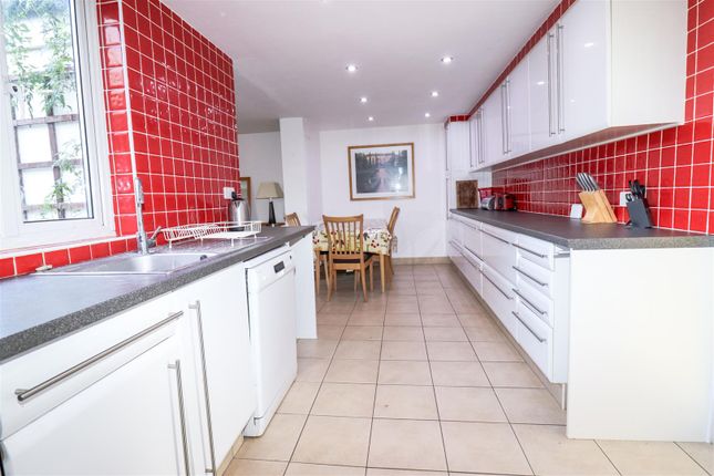 13, Byron Square, Trumpington photo 2