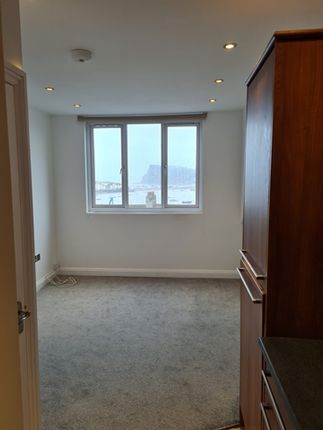 Flat to rent in Bitton Park Road, Teignmouth
