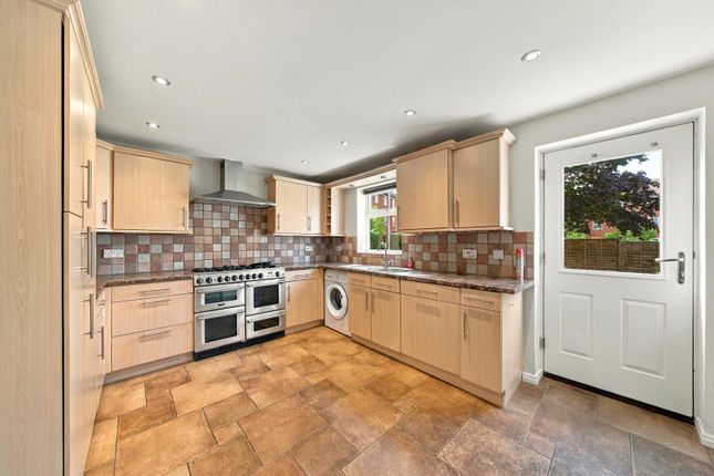 60, Stavely Way, Nottingham photo 4