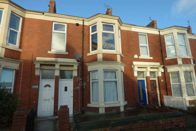 Flat to rent in Rothbury Terrace, Heaton, Newcastle Upon Tyne