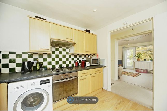 Dimsdale Lodge B Earlsfield Road, London photo 3
