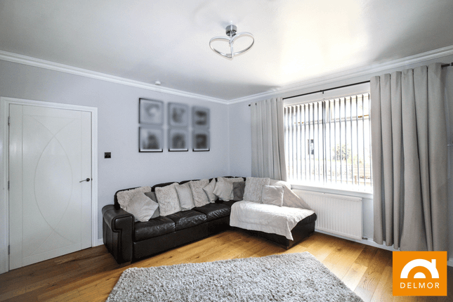 12, Lawrence Drive, Leven photo 4