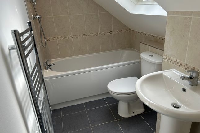 30a, Gladstone Street, Worksop photo 2