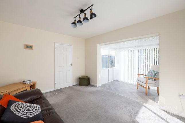 17, Longview Road, Saltash photo 3