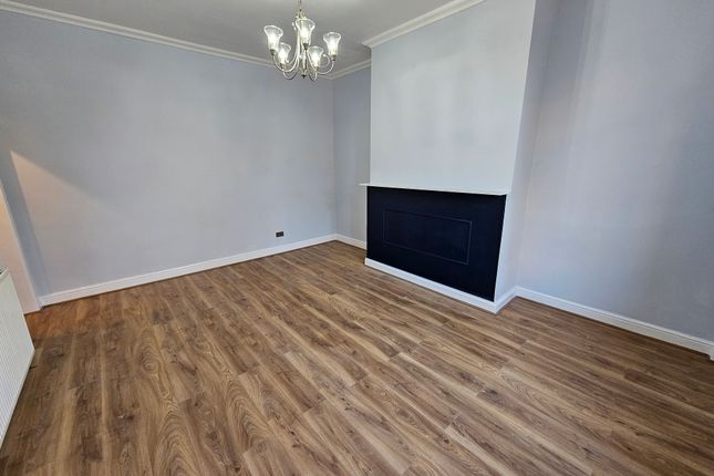Batley Road , Heckmondwike photo 3