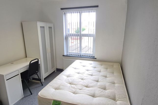 22, De Grey Street, Hull photo 3