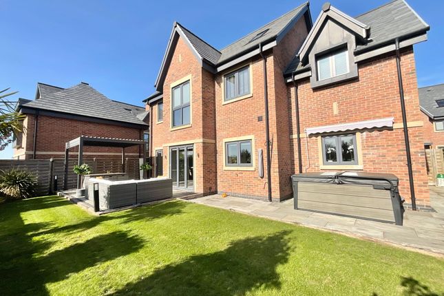 2 Meadow View Close Lane, Stoke-On-Trent photo 4