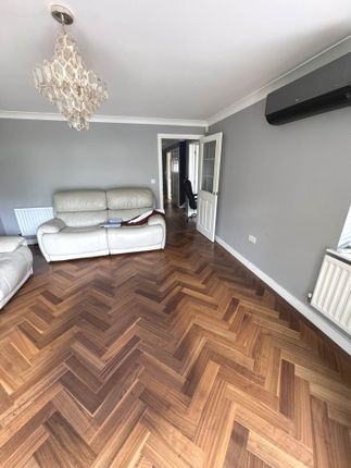 76, Old Rectory Drive, Hatfield photo 3