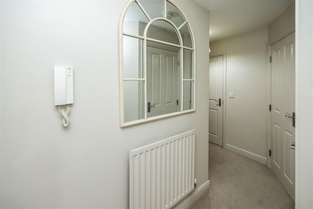 Apartment 30, Croft Court, Mount Lane, Brighouse photo 3