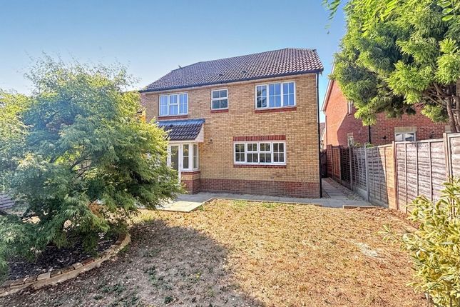 13 Harry Pay Close, Ashford photo 4