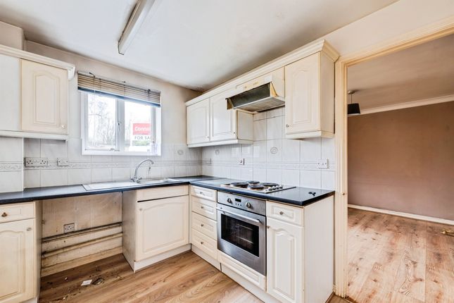 22, Barnum Court, Swindon photo 2
