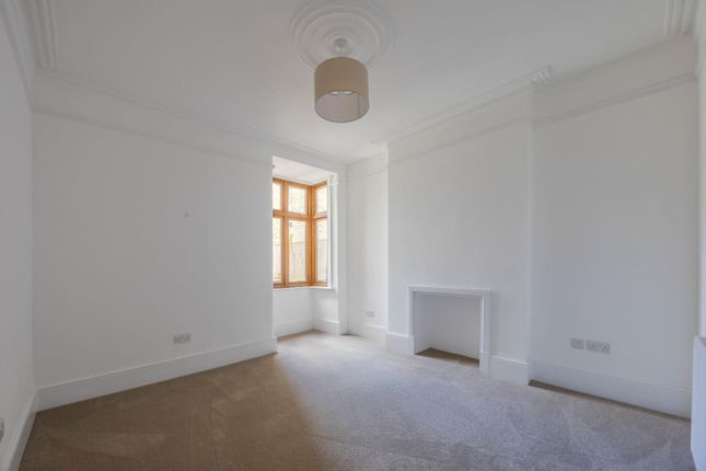 74, Oakleigh Park Drive, Leigh-On-Sea photo 5