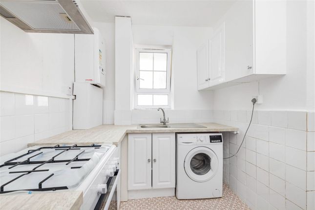 Thumbnail Flat to rent in Friary Estate, London