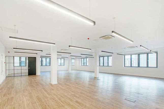 Office to let in 142 Central Street, Clerkenwell, London