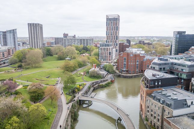 Flat for sale in Brewhouse, Georges Square, Redcliffe, Bristol